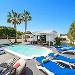 Villa Leona Carmen By